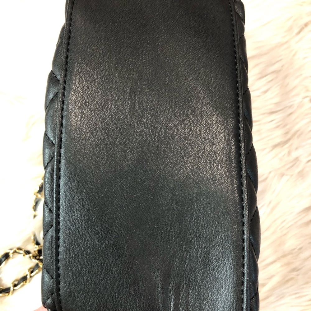 Women’s Shoulder Bag Diamond Quilted Gold Chain Vegan Leather Black - Picture 4 of 6